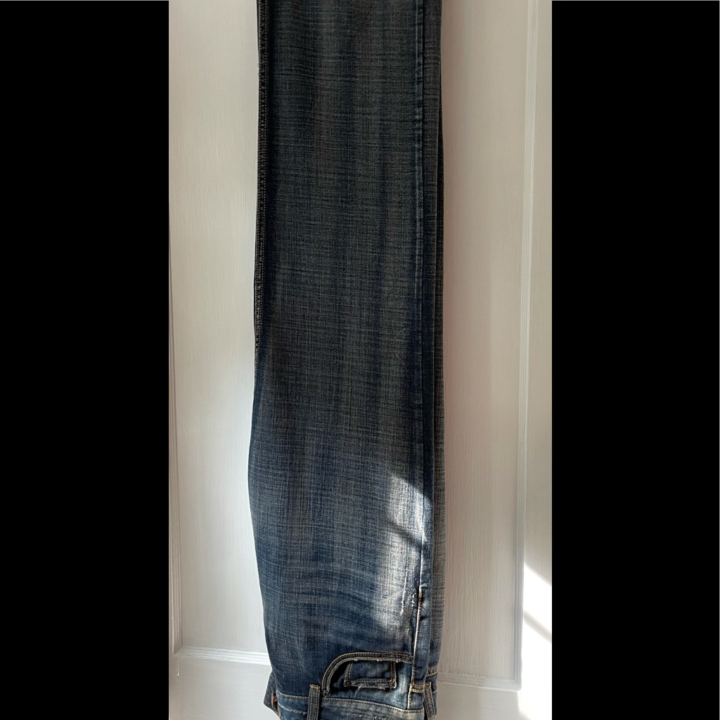 Dkny “Brooklyn” Wide, Straight-Leg, Loose-Fit Jean.